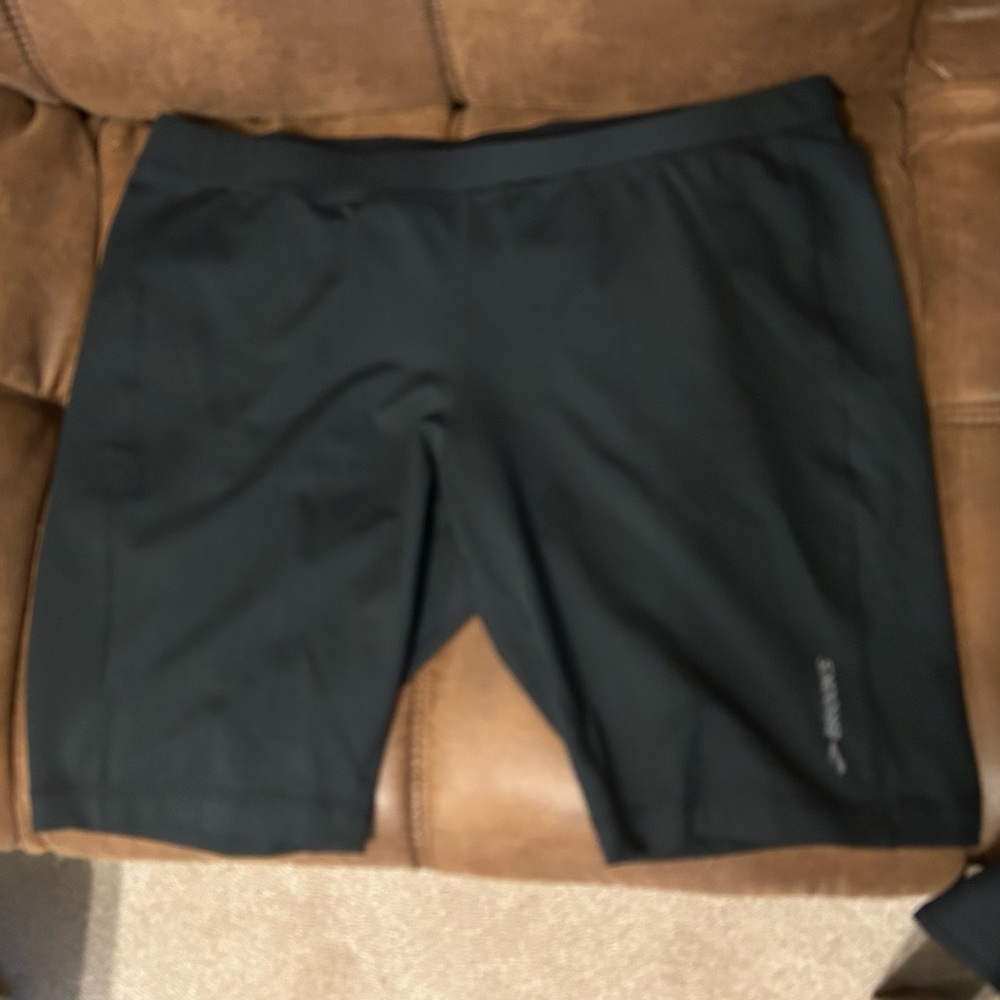 Men’s Brooks XXL biking shorts